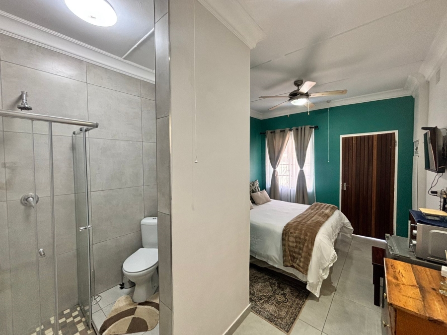 8 Bedroom Property for Sale in Irene Park North West